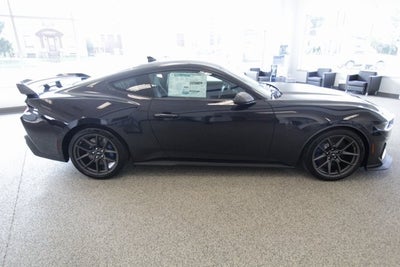 2025 Ford Mustang Dark Horse