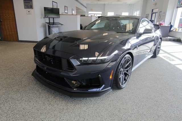 2025 Ford Mustang Dark Horse