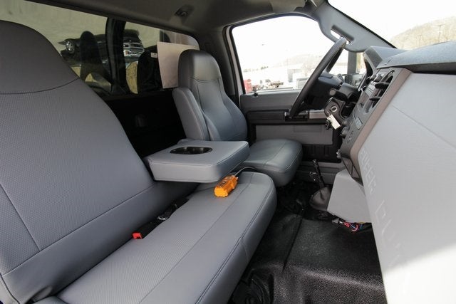 2024 Ford F-750SD Base