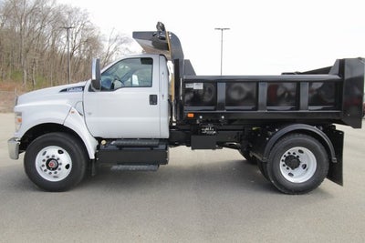 2024 Ford F-750SD Base