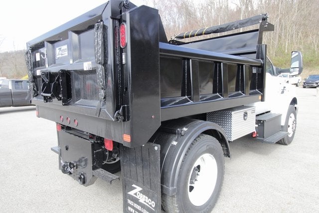 2024 Ford F-750SD Base