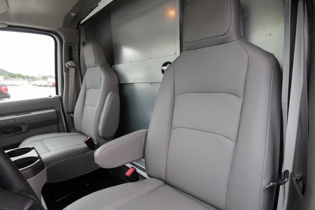 2025 Ford E-350SD Base Cutaway