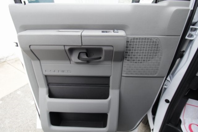 2025 Ford E-350SD Base Cutaway