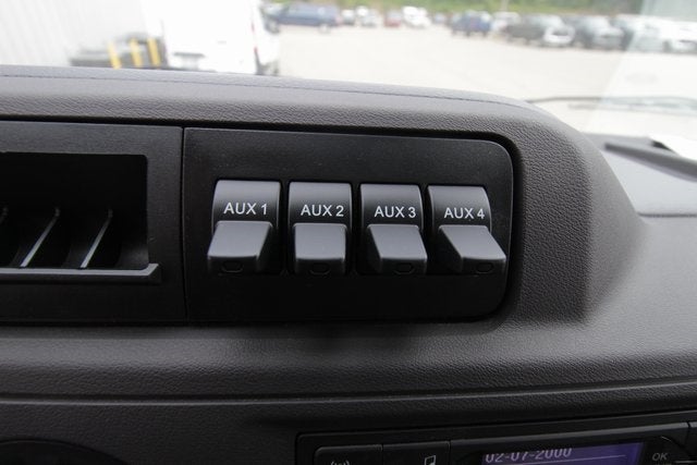 2025 Ford E-350SD Base Cutaway