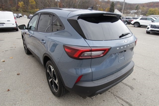 2026 Ford Escape Hybrid ST-Line Select