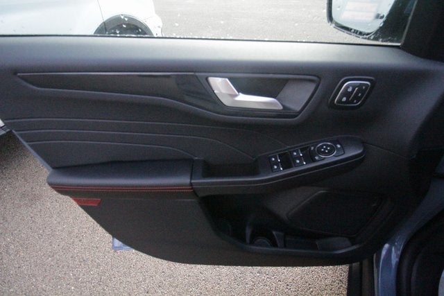 2026 Ford Escape ST-Line Elite