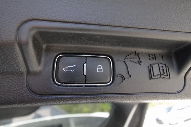 2020 Ford Explorer Base