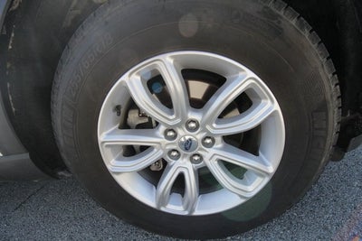 2020 Ford Explorer Base