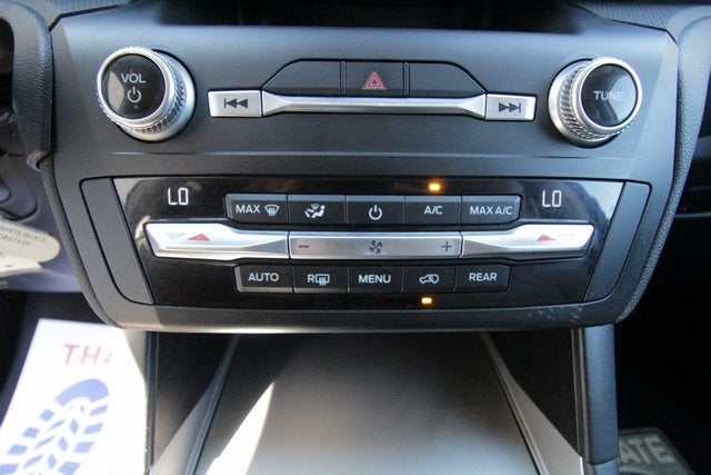 2020 Ford Explorer Base