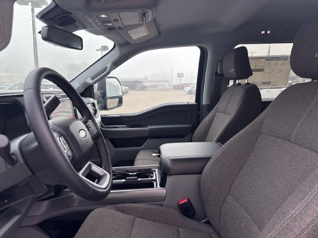 2027 Ford F-250SD XLT