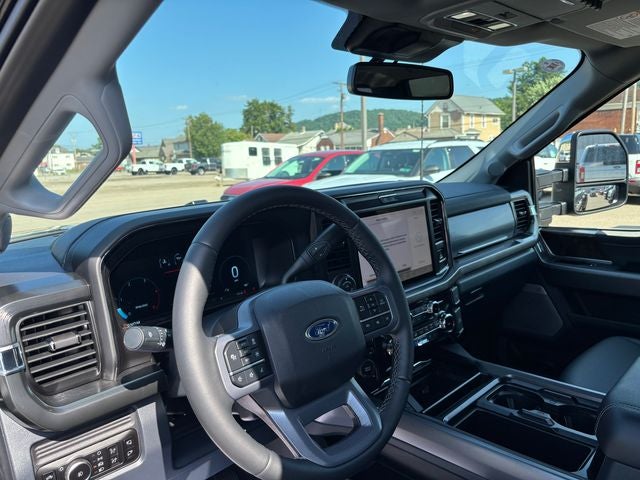 2026 Ford F-350SD Lariat DRW