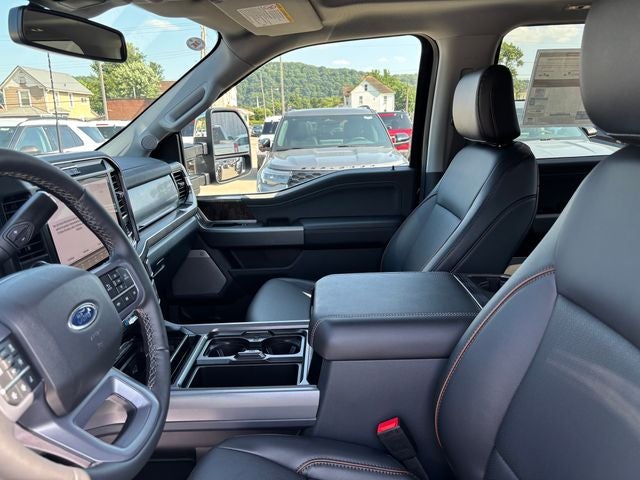 2026 Ford F-350SD Lariat DRW