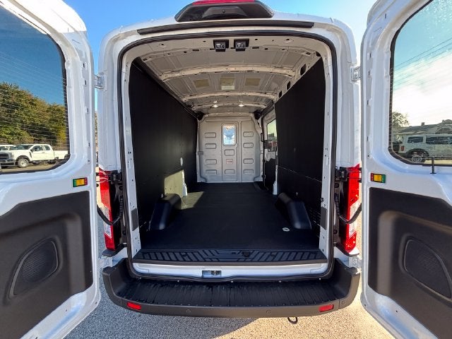 2027 Ford Transit-250 Base