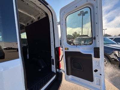 2027 Ford Transit-250 Base