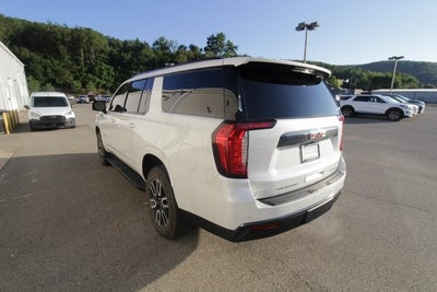 2023 GMC Yukon XL AT4