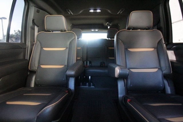 2023 GMC Yukon XL AT4