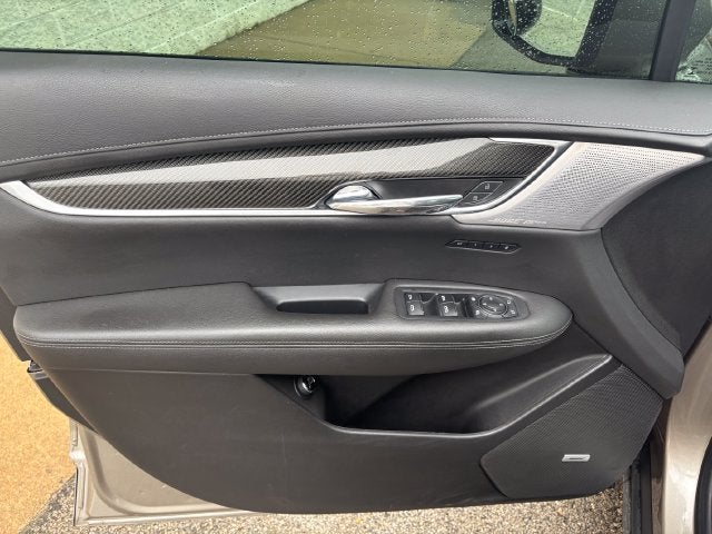 2022 Cadillac XT6 Sport