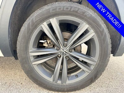 2021 Volkswagen Atlas 3.6L V6 SE w/Technology R-Line