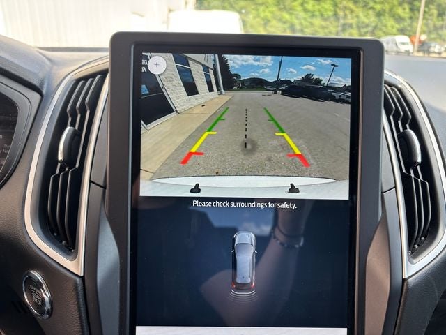 2022 Ford Edge SE