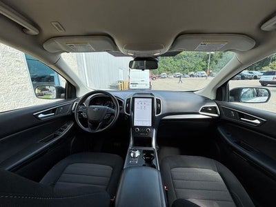 2022 Ford Edge SE