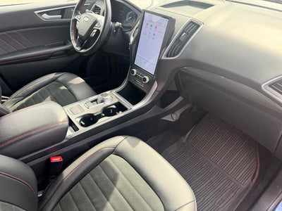 2022 Ford Edge ST Line