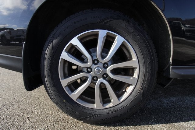 2015 Nissan Pathfinder SV