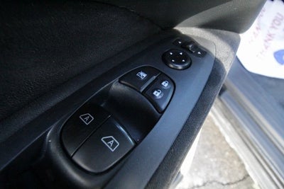 2015 Nissan Pathfinder SV