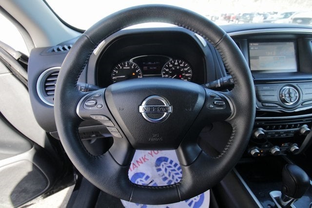 2015 Nissan Pathfinder SV