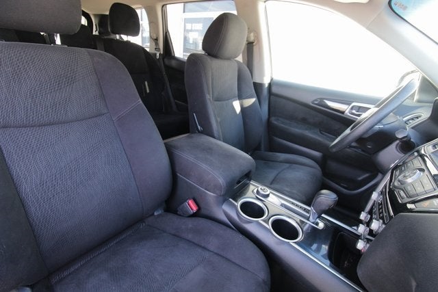 2015 Nissan Pathfinder SV