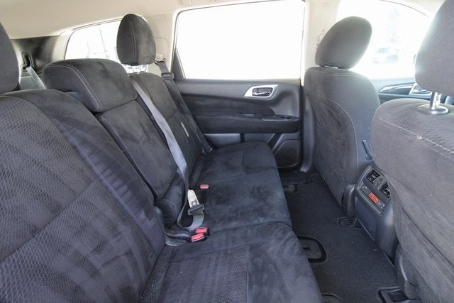 2015 Nissan Pathfinder SV