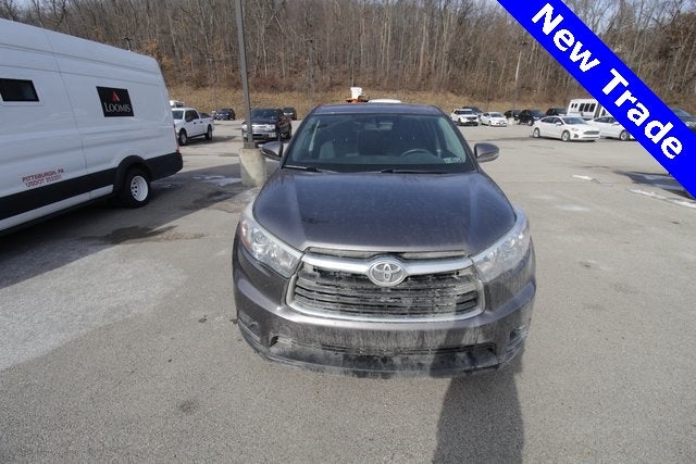 2016 Toyota Highlander LE V6