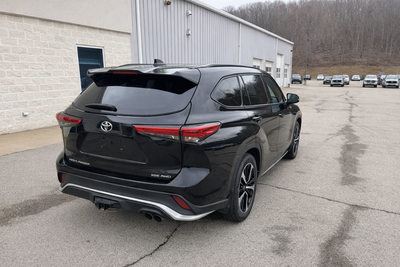 2022 Toyota Highlander XSE