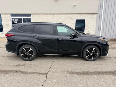 2022 Toyota Highlander XSE