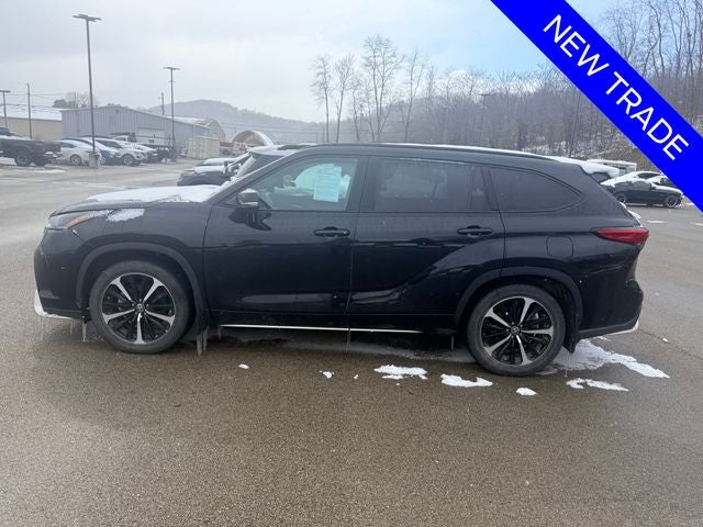 2022 Toyota Highlander XSE
