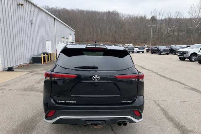 2022 Toyota Highlander XSE