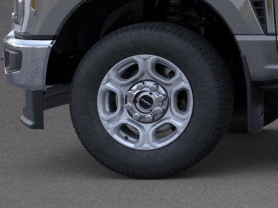2026 Ford Super Duty F-350® XLT