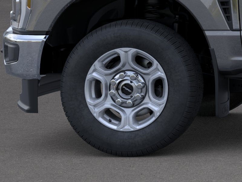 2026 Ford Super Duty F-350® XLT